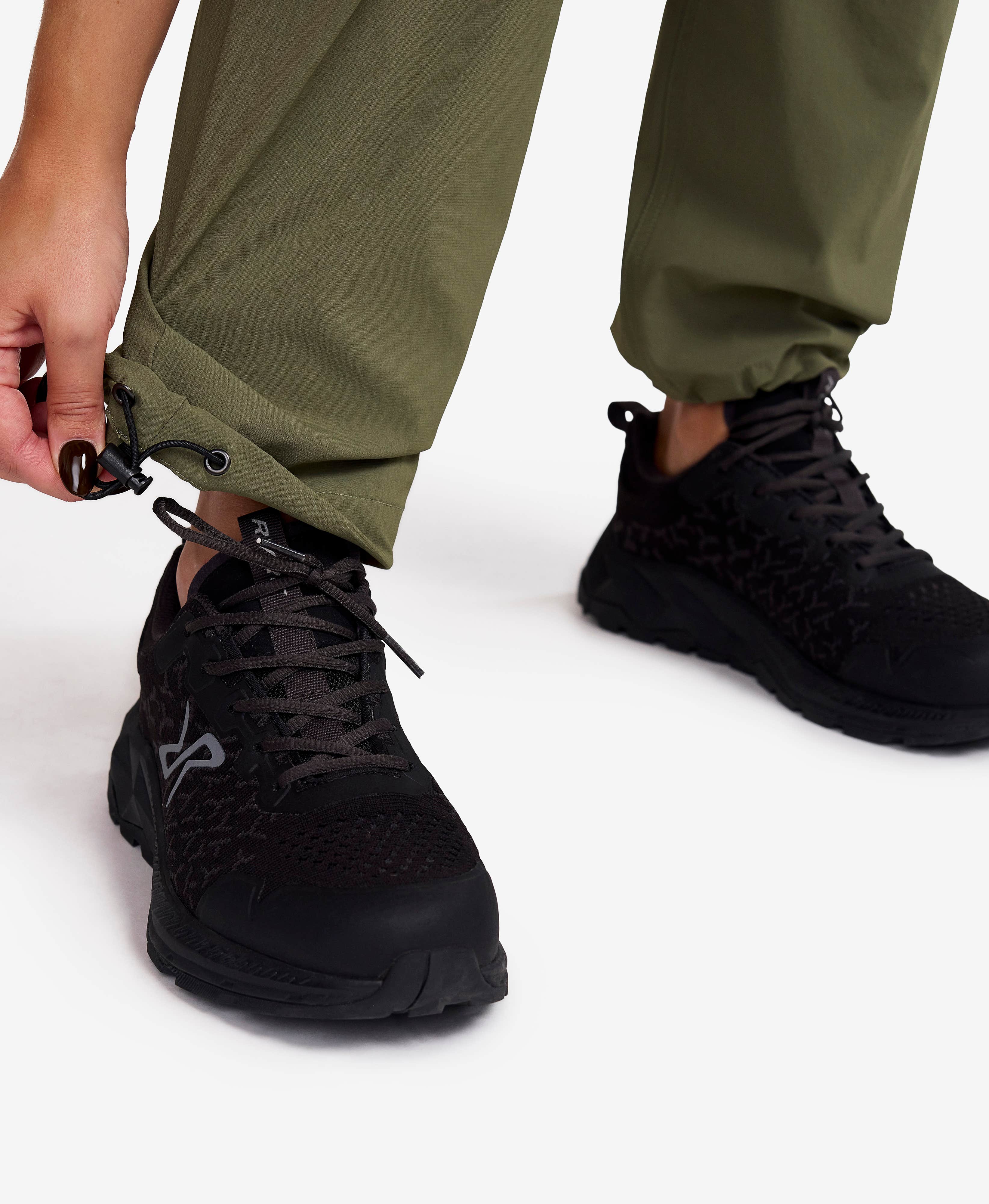 Momentum Stretch Pants Women