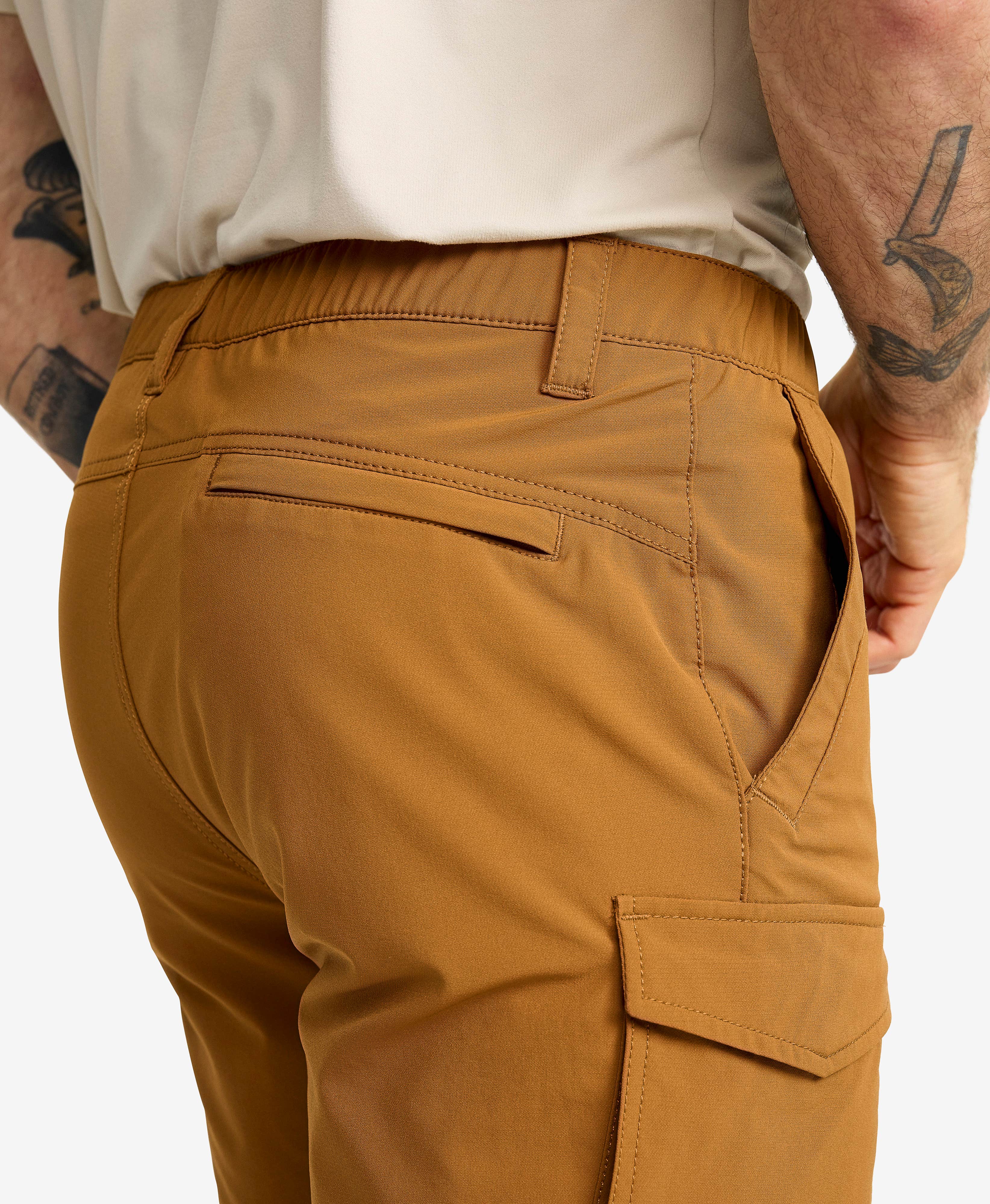 Adventure Cargo Stretch Shorts Men