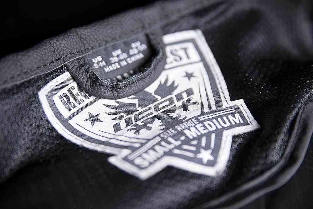 Icon Regulator D30 Vest