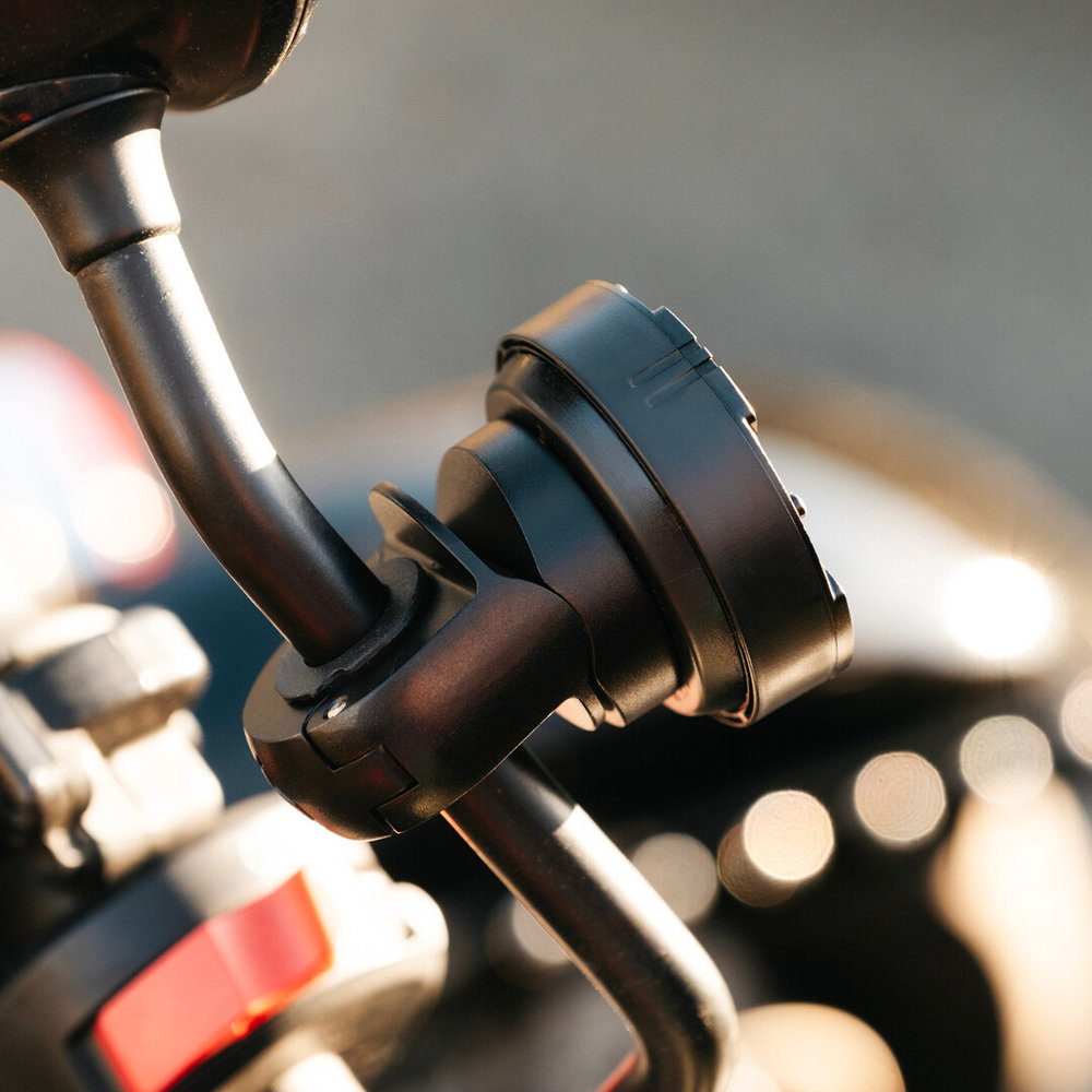 Beeline Moto II Mirror and Handlebar Bracket