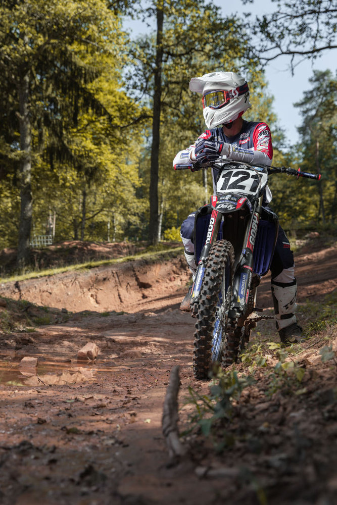 Scorpion VX-22 Air Solid Motocross Helmet