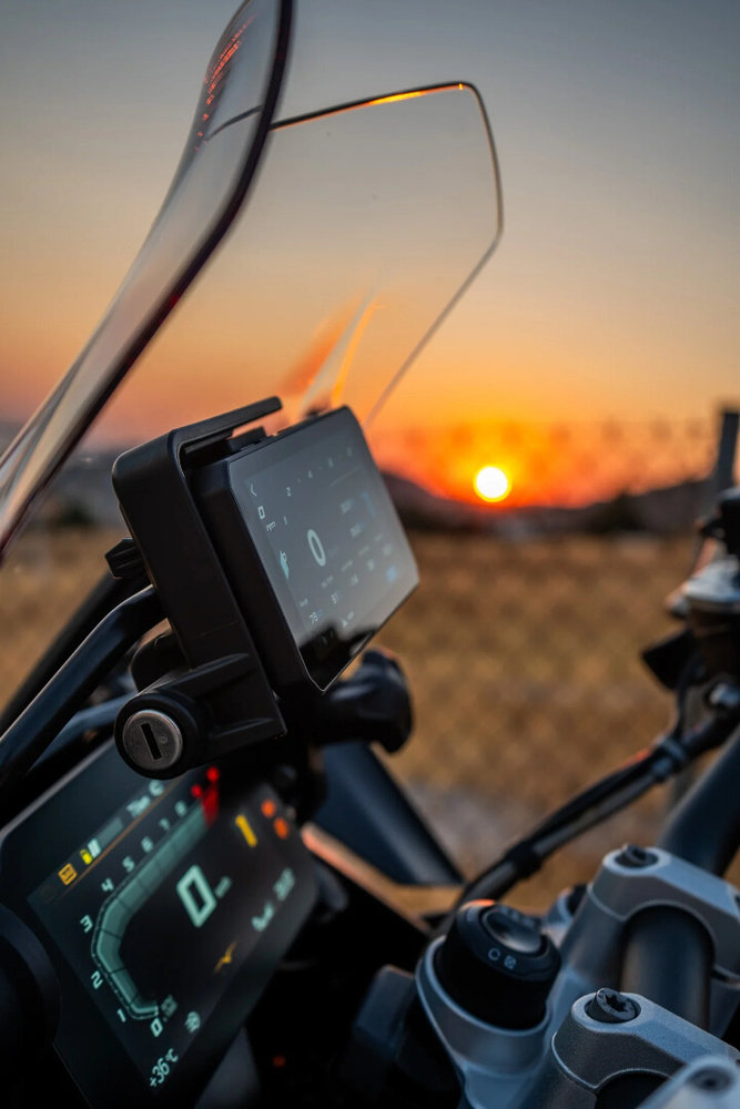 CHIGEE AIO-5 Play  Motorcycle Multimedia System for BMW