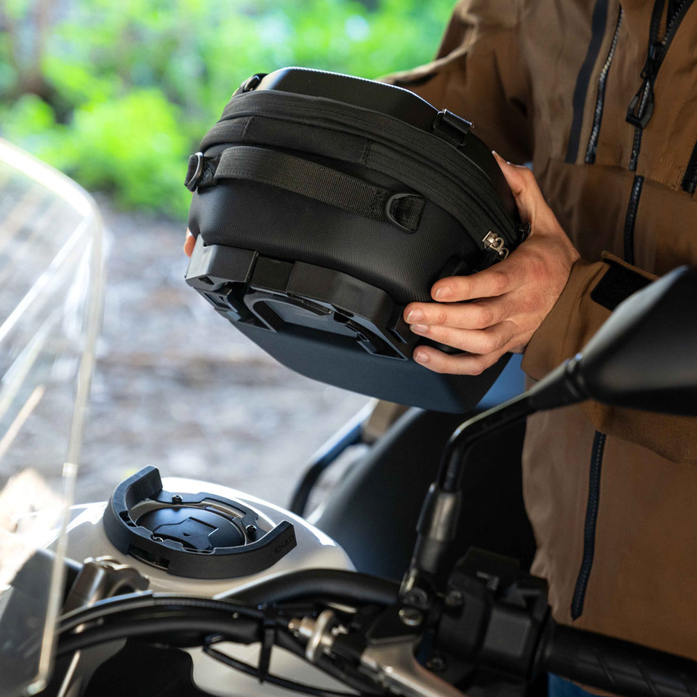 SHAD E09CL PRO Click System Tank Bag