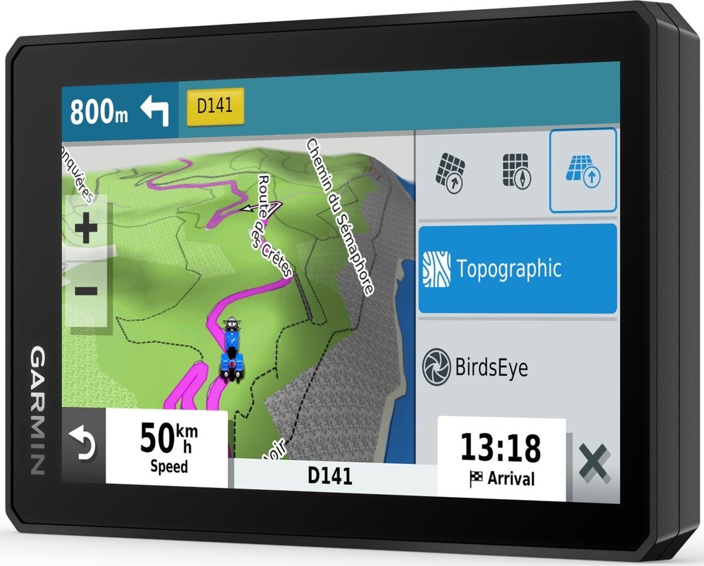 Garmin zumo XT Navigation System And Carrying Bag Set