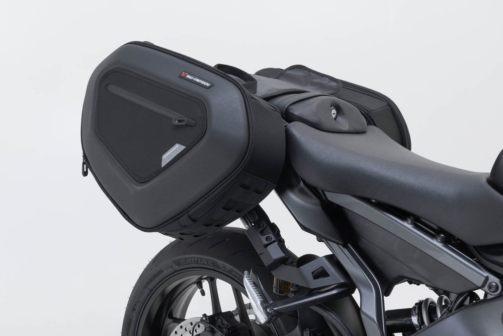 SW-Motech PRO BLAZE saddlebag set - Black. Yamaha MT-09 (23-).