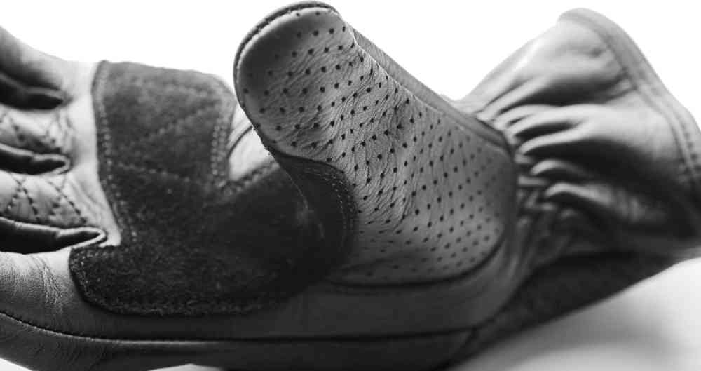 Fuel Rodeo Perforierte Motorcycle Gloves