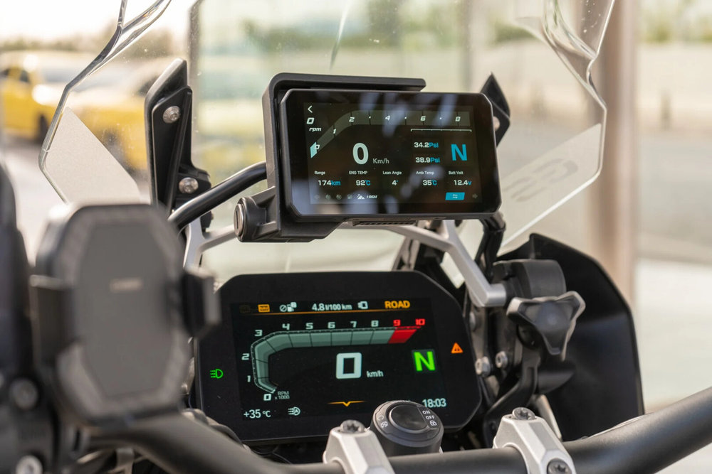 CHIGEE AIO-5 Play  Motorcycle Multimedia System for BMW