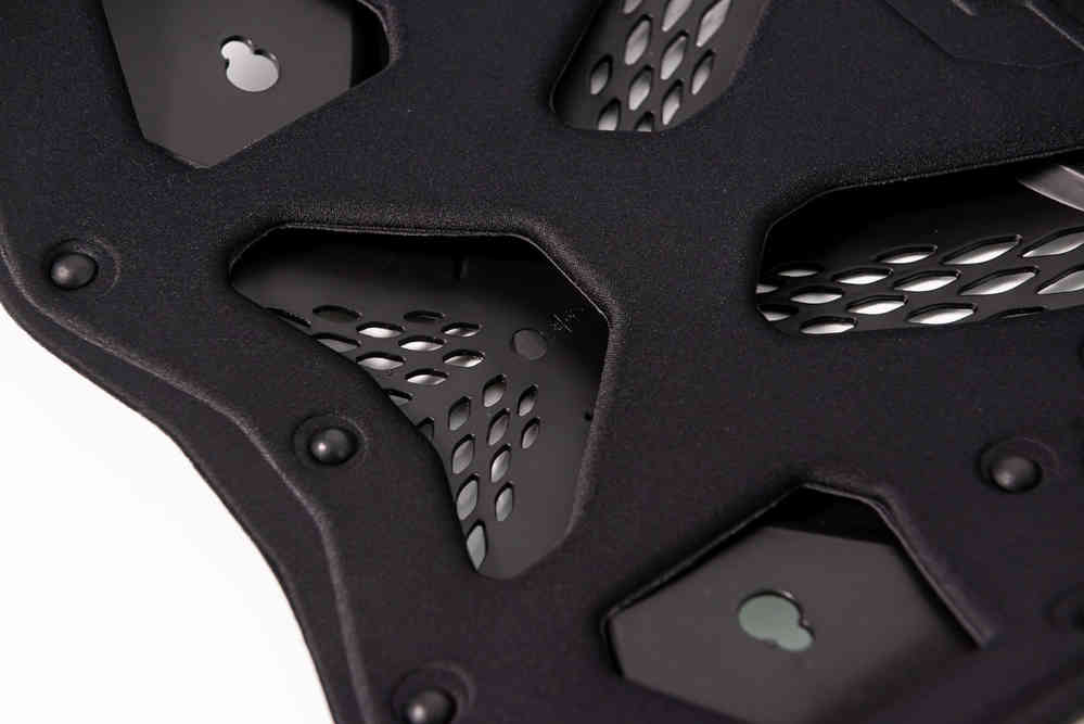 Circuit Equipment C84 Defender Off-Road Chest Armor