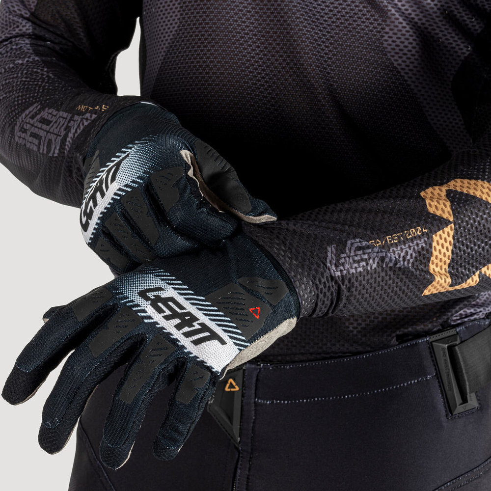 Leatt 5.5 UltraWeld Stealth 2025 Motocross Jersey