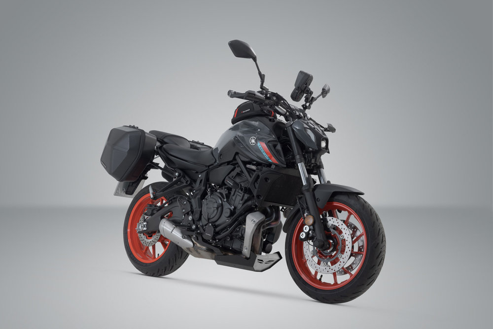 SW-Motech URBAN ABS side case system - 2x 16,5 l. Yamaha MT-07 (18-24).