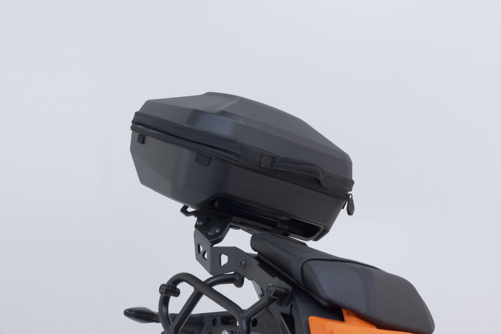 SW-Motech URBAN ABS top case system - Black. KTM 125 / 250 / 390 Duke (23-).