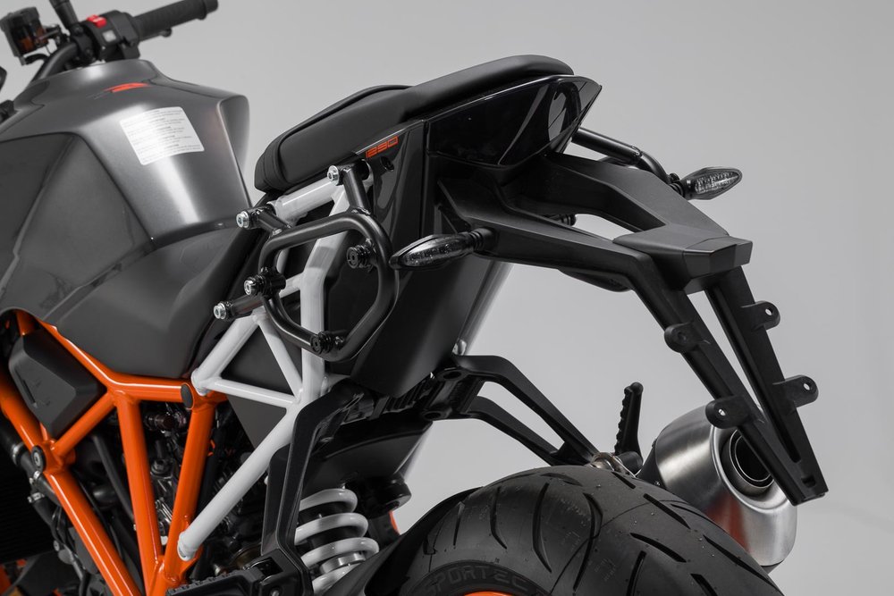 SW-Motech URBAN ABS side case system - 2x 16,5 l. KTM 1290 Super Duke R (13-19).