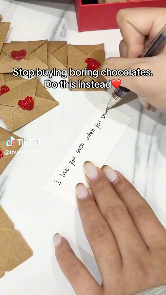 DIY Love Notes Box - Mini Blank Cards & Envelopes for Him Her - Cute Valentine’s Day Anniversary Gift for Boyfriend Valentine's Day