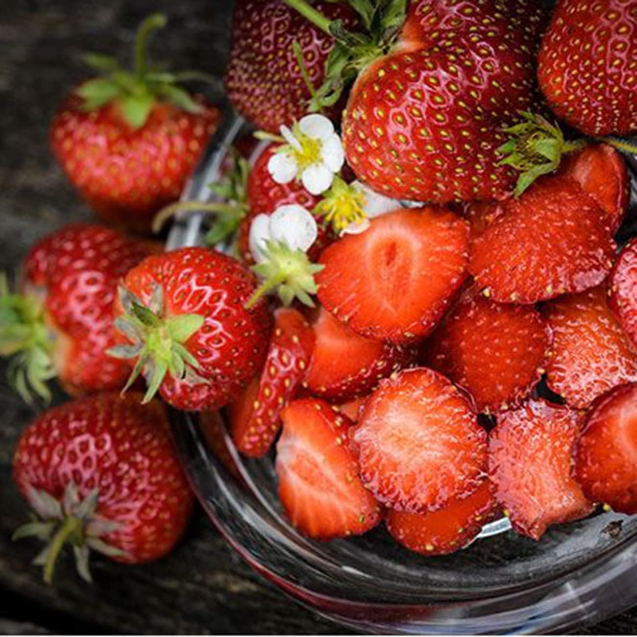 2300+ Seeds Perpetual Strawberry Four Seasons Strawberry Seeds Fruit Seed for Planting Heirloom Non-GMO Seed for Hydroponic Garden Sweet High Yields