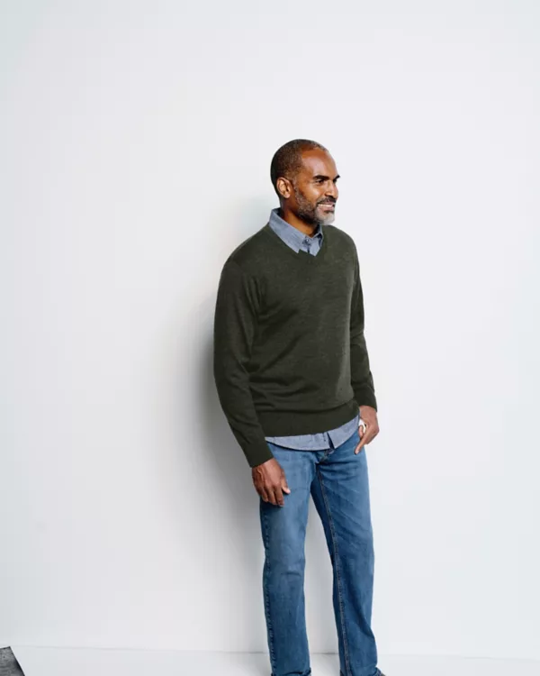 Merino V-Neck Long-Sleeved Sweater