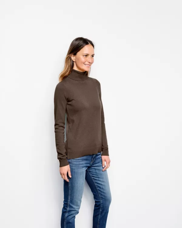 Classic Cashmere Turtleneck Sweater