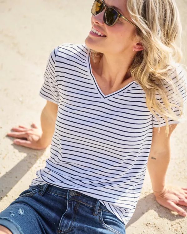 Perfect Relaxed V-Neck Short-Sleeved Tee