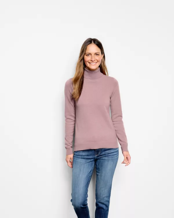 Classic Cashmere Turtleneck Sweater
