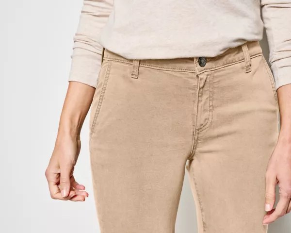 Kut from the Kloth® Stretch Twill Catherine Boyfriend Ankle��Exclusive