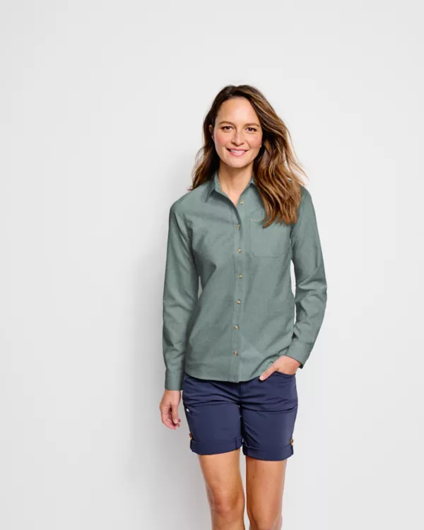Women's Long-Sleeved Tech Chambray Work Shirt