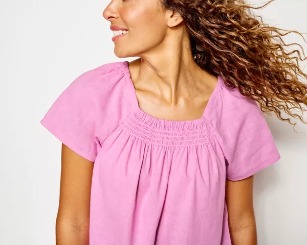 Performance Linen Square-Neck Short-Sleeved Top