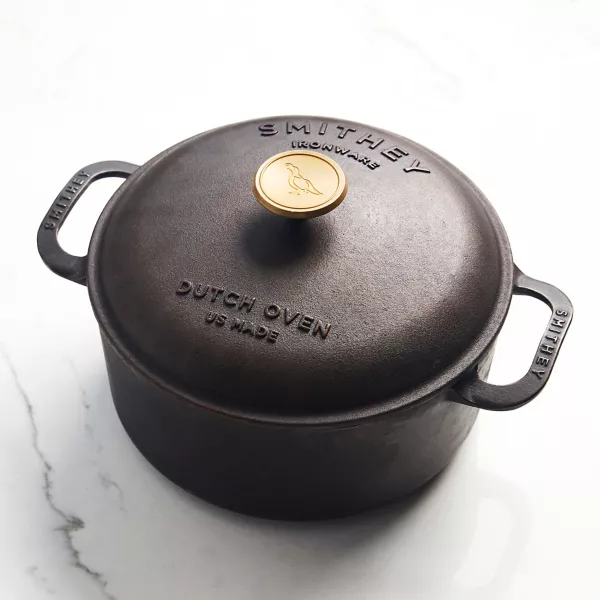 Smithey 5.5 Quart Dutch Oven