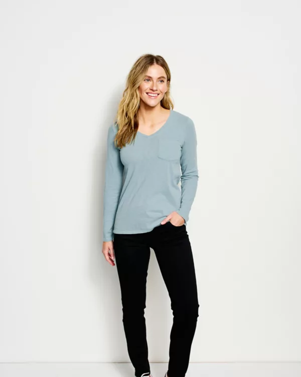 Canyon V-Neck Long-Sleeved Tee