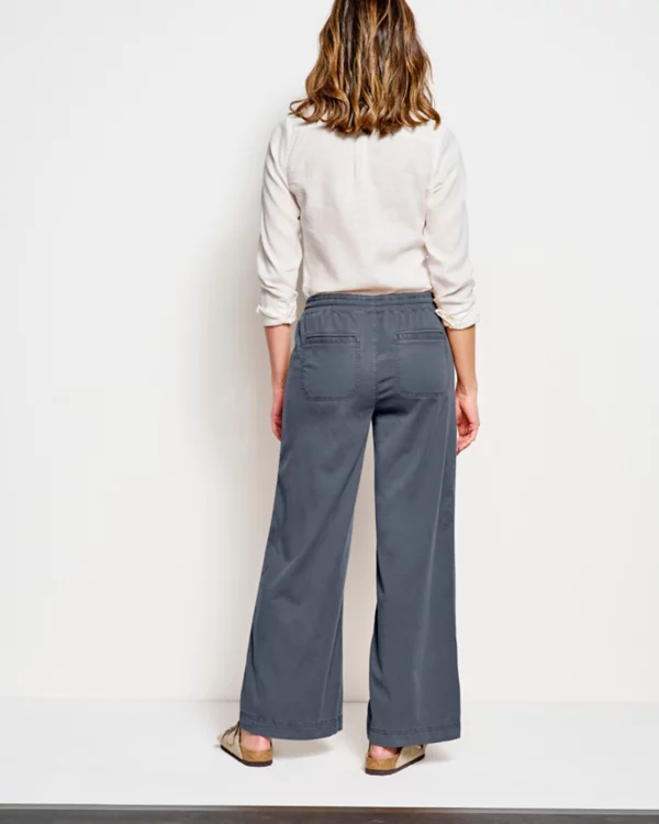 Explorer Wide-Leg Pants