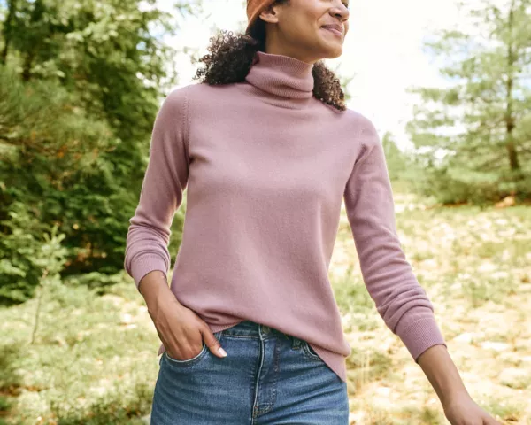 Classic Cashmere Turtleneck Sweater