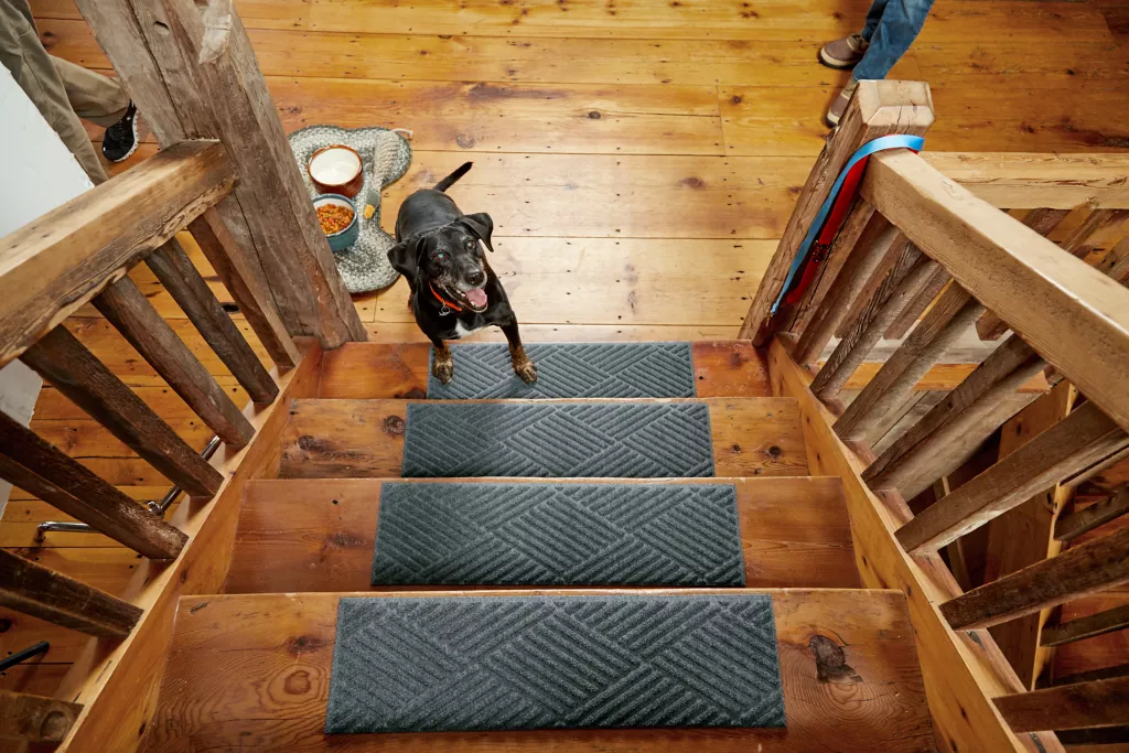 Recycled Water Trapper® Diamond Stair Treads��Set of Four