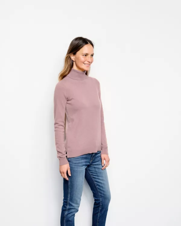Classic Cashmere Turtleneck Sweater