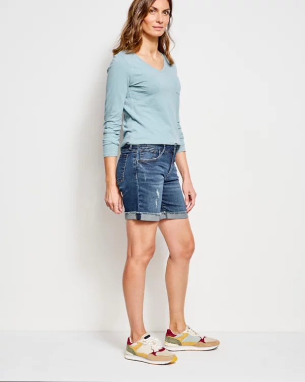 Kut from the Kloth® Catherine Boyfriend 7" Shorts