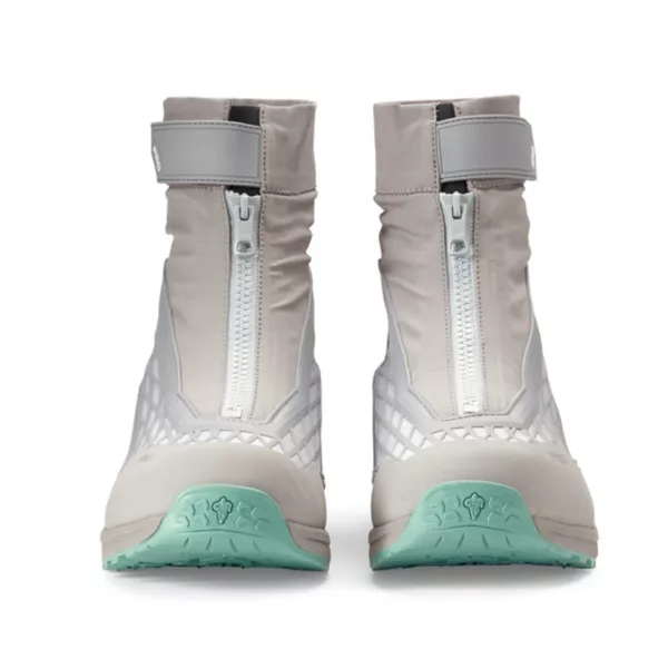 PRO Approach Hiker �C Salt