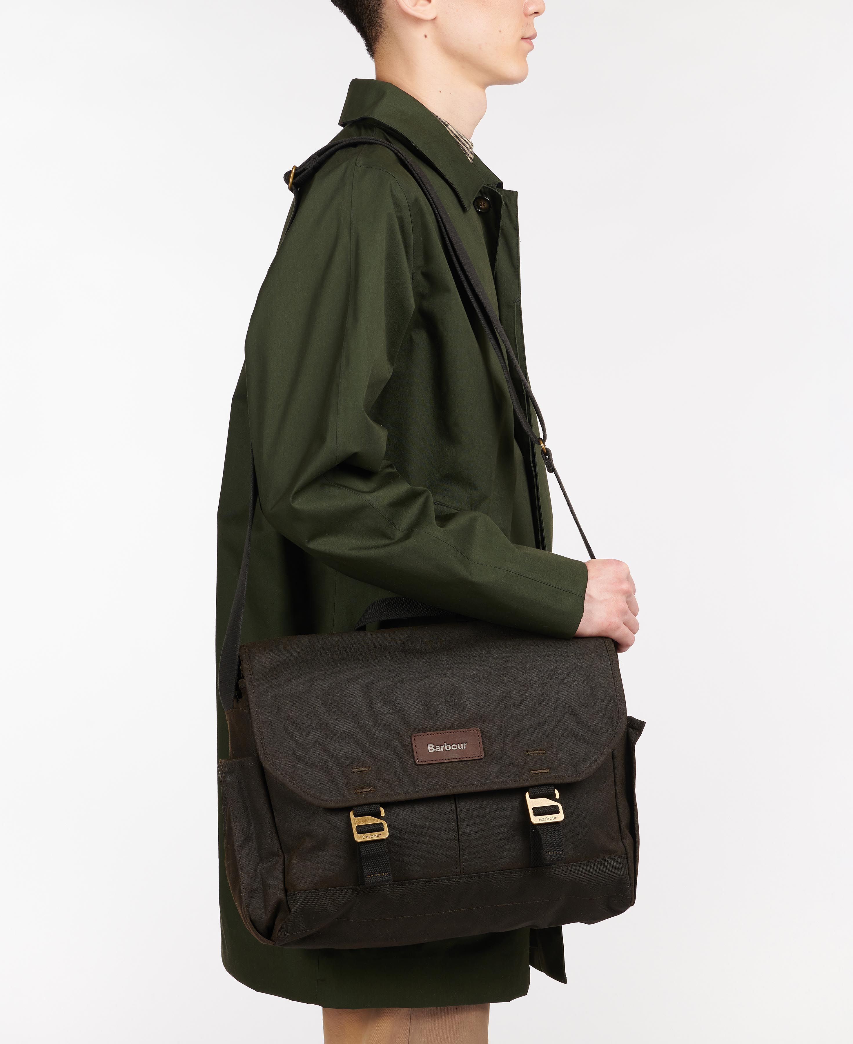Barbour Essential Wax Messenger bag