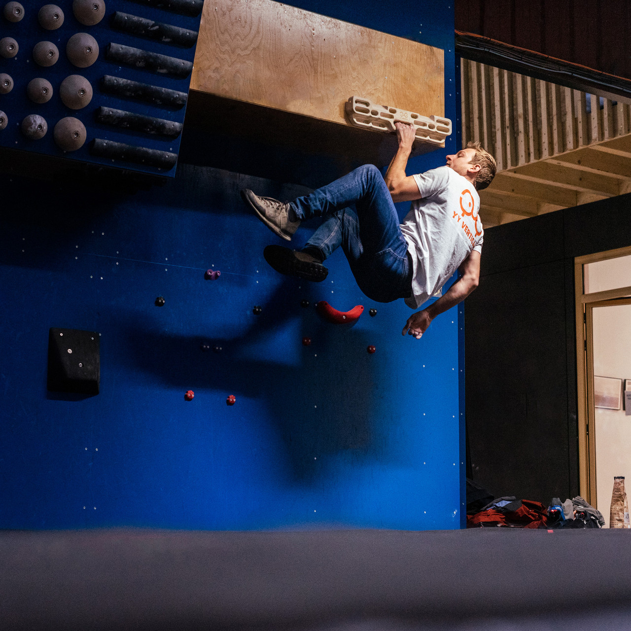 YY Vertical Vertical Board One Wood Hangboard