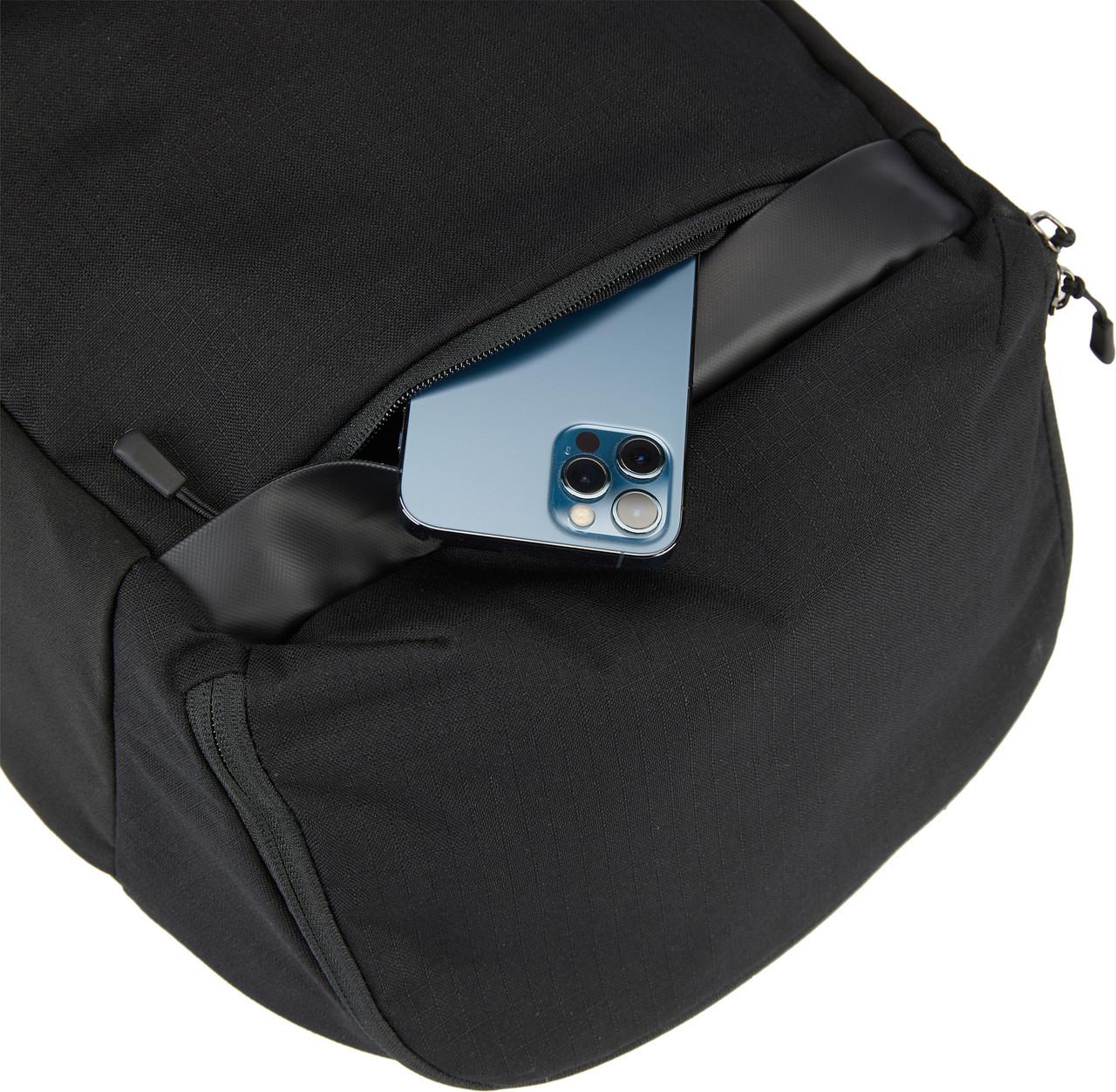 MEC Journey 23L Daypack