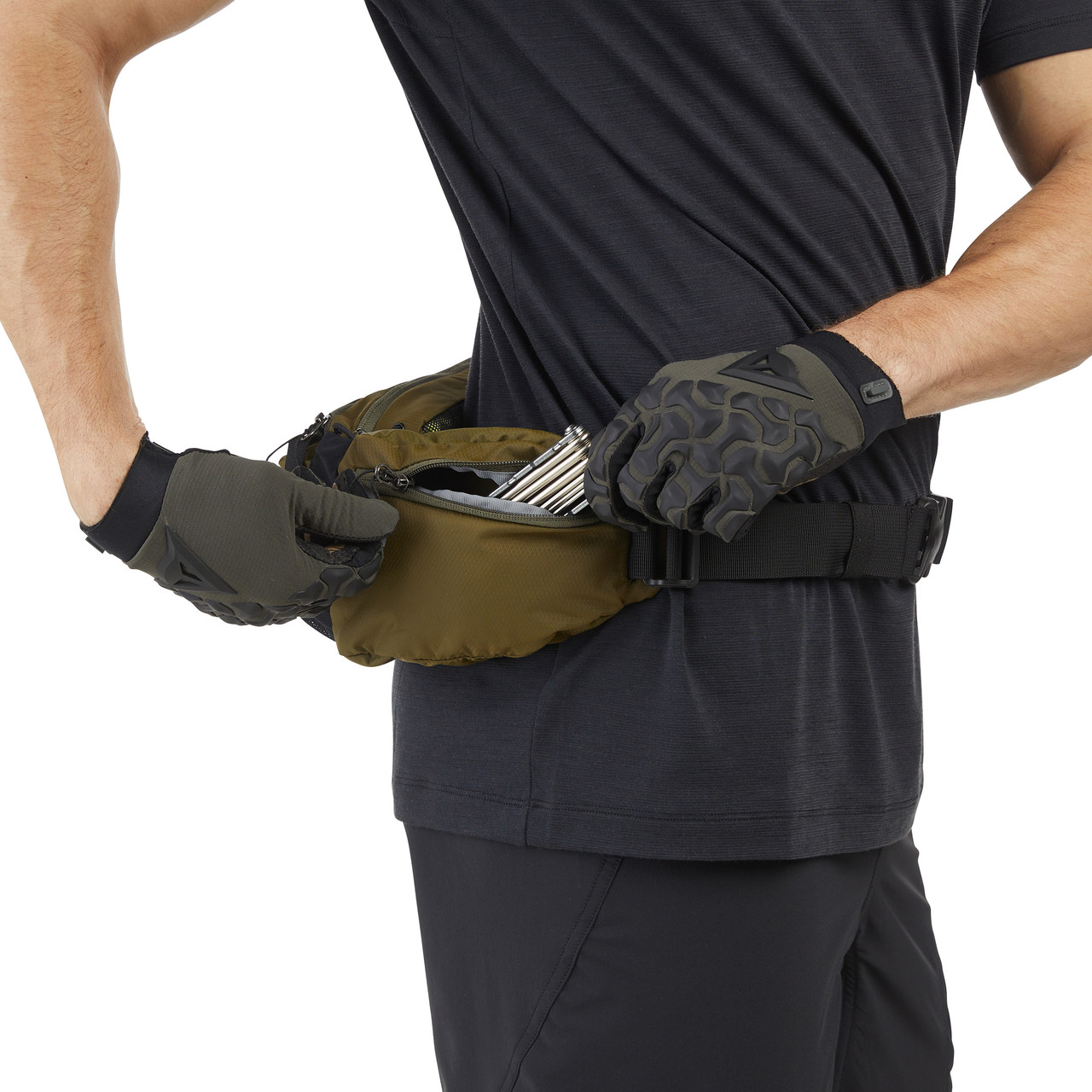 MEC Mountain Fountain 5L Hip Pack - Unisex