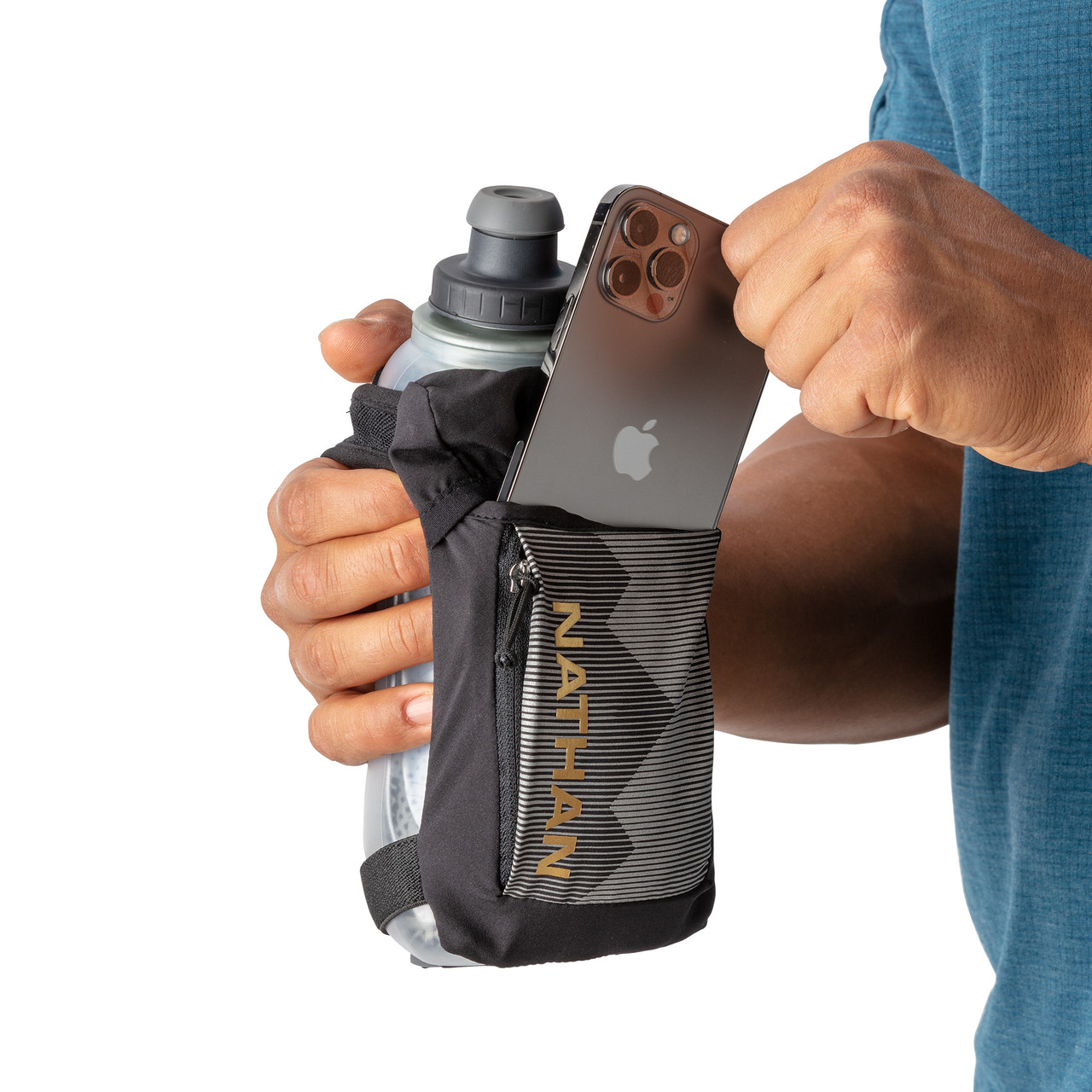Nathan Quick Squeeze Insulated Handheld Bottle 18 oz.