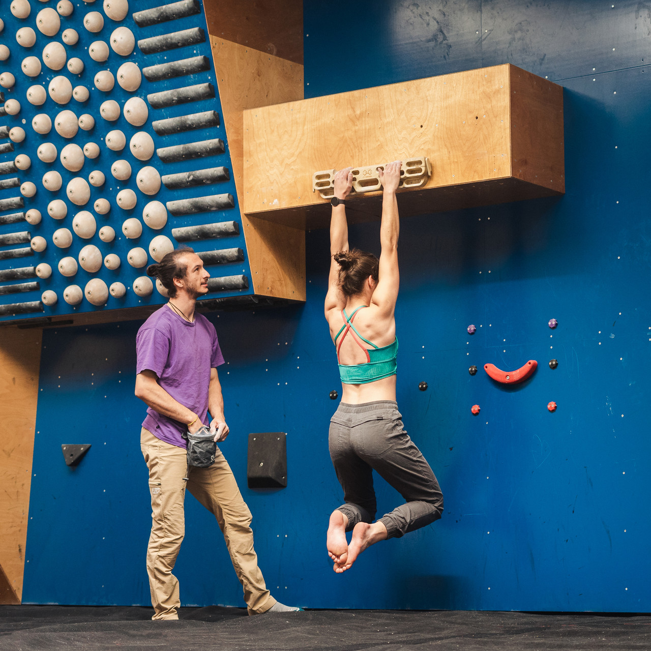 YY Vertical Vertical Board One Wood Hangboard