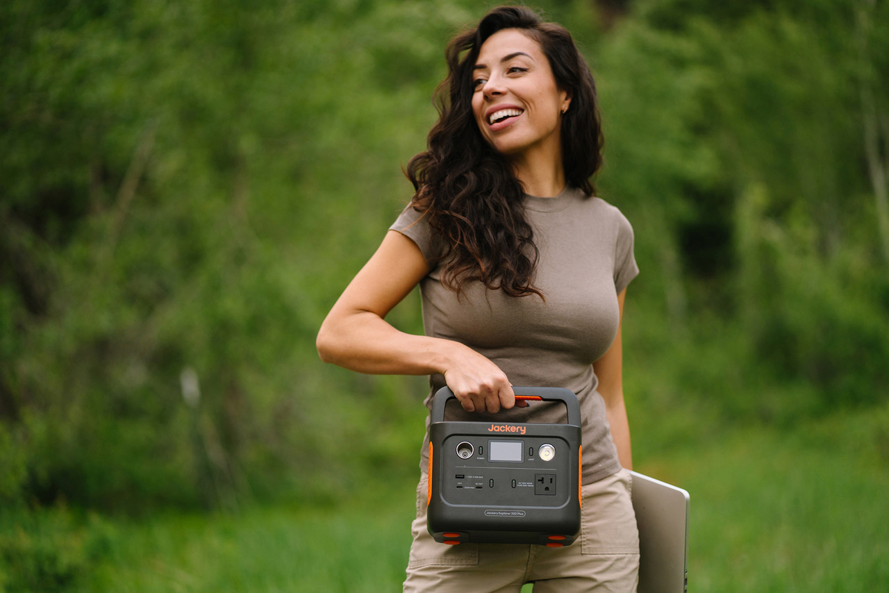 Jackery Explorer 300 Plus Power Bank