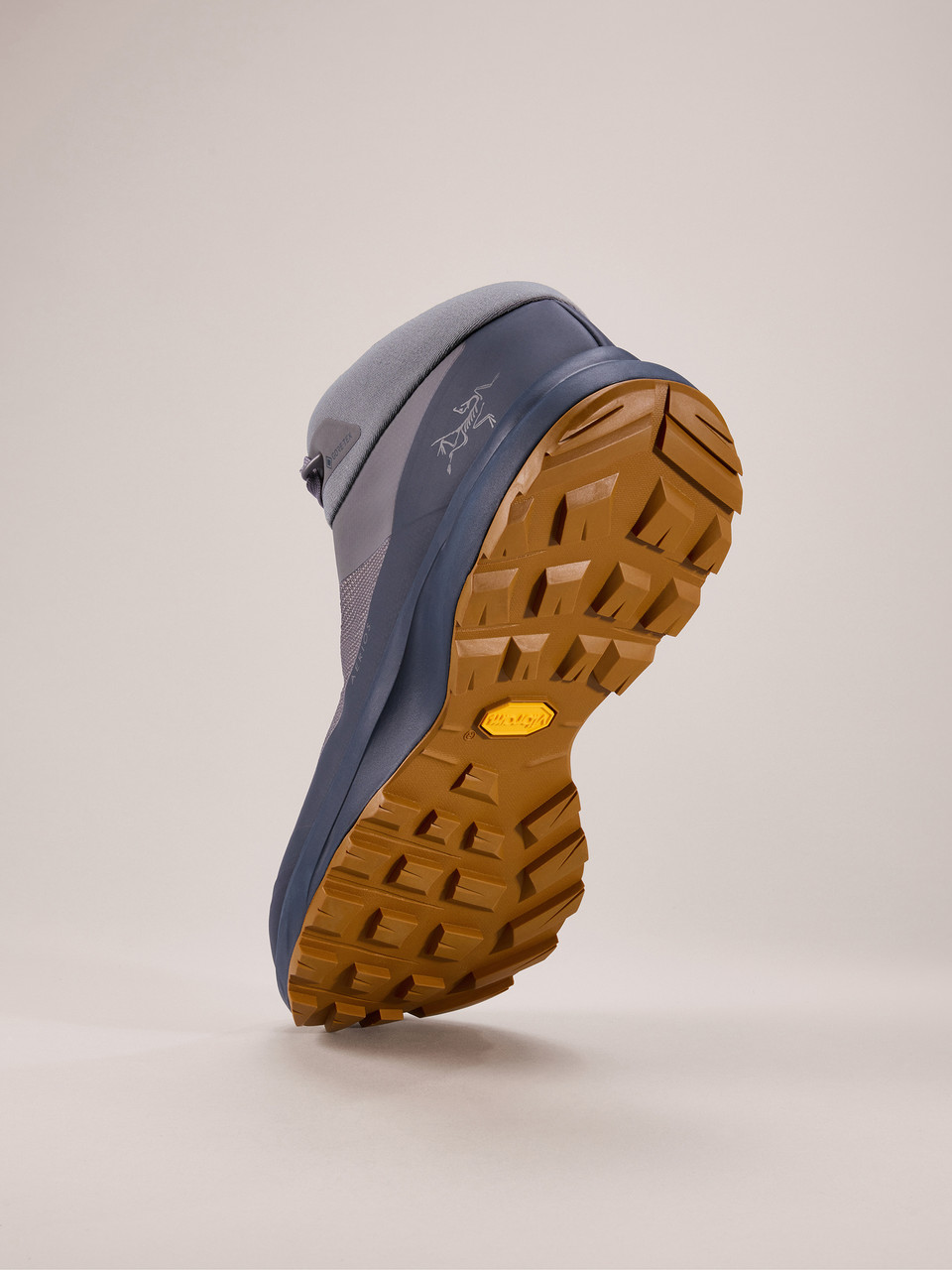 Arc'teryx Aerios FL 2 Mid Gore-Tex Light Trail Shoes - Men's