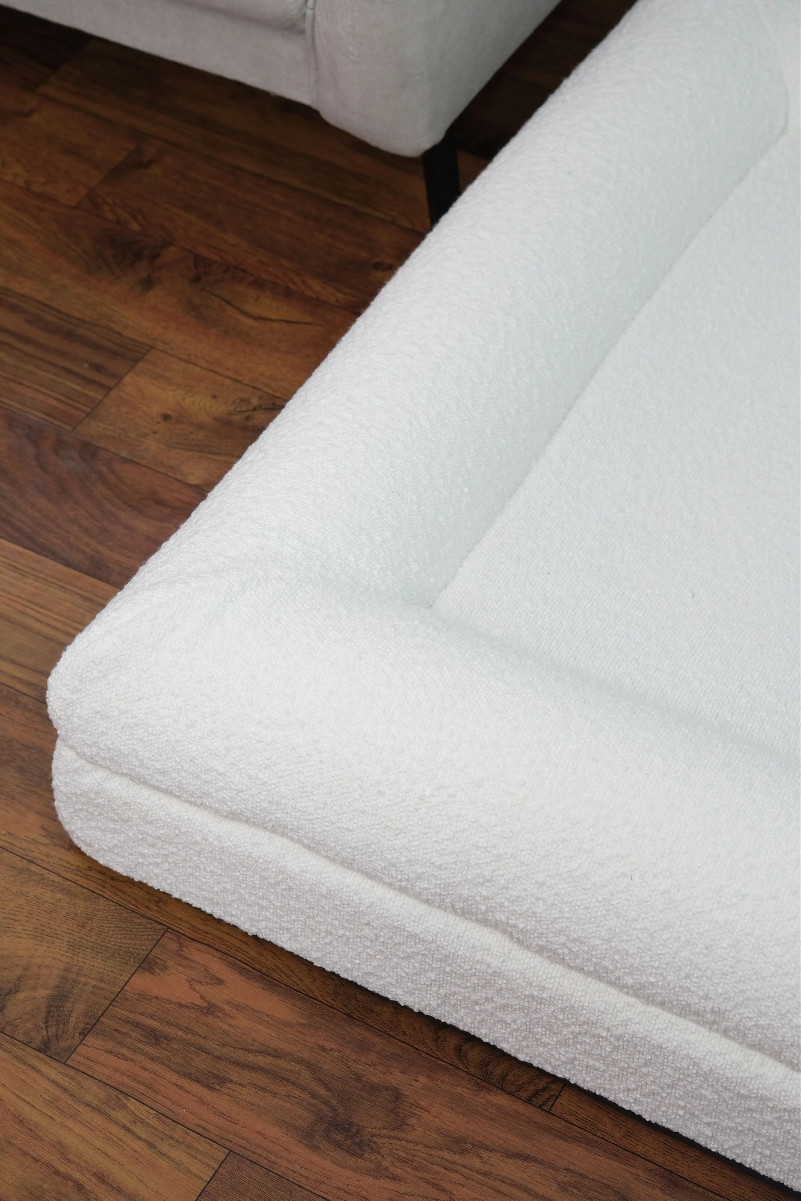 The Luxe Bouclé Restorative Pet Bed