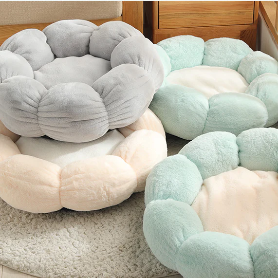 Plush Cat Bedding | Calming Eco-Friendly Soft Donut Cuddler