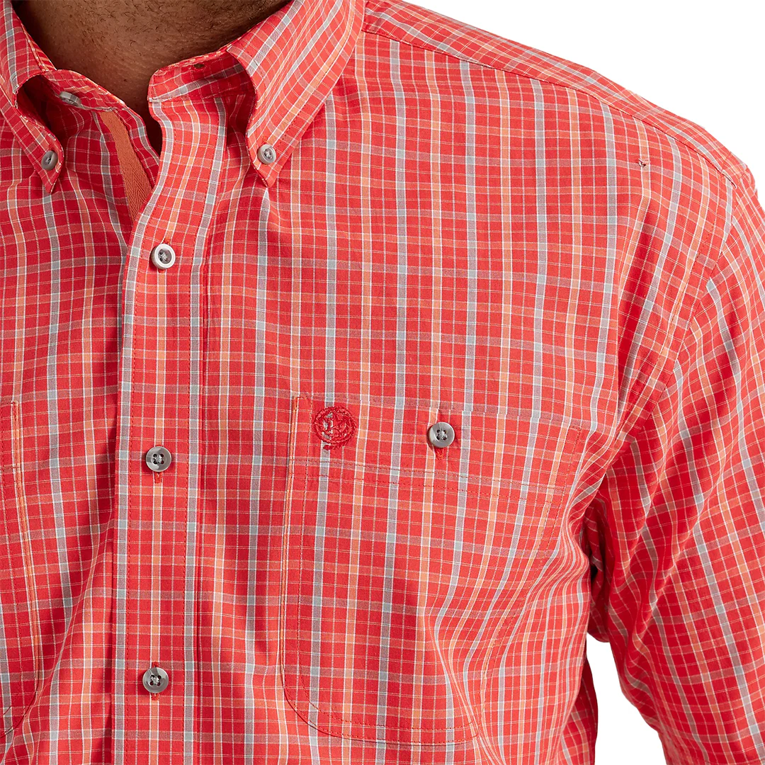 Wrangler Men's George Strait Short Sleeve Button Down Shirt in Red Plaid