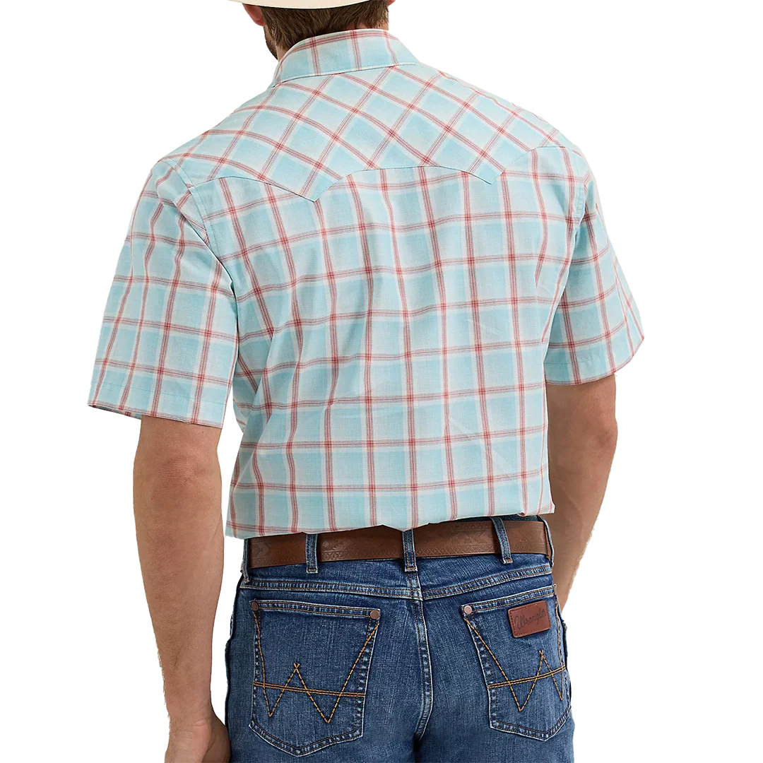 Wrangler Men's Retro Premium Plaid Short Sleeve Snap Shirt