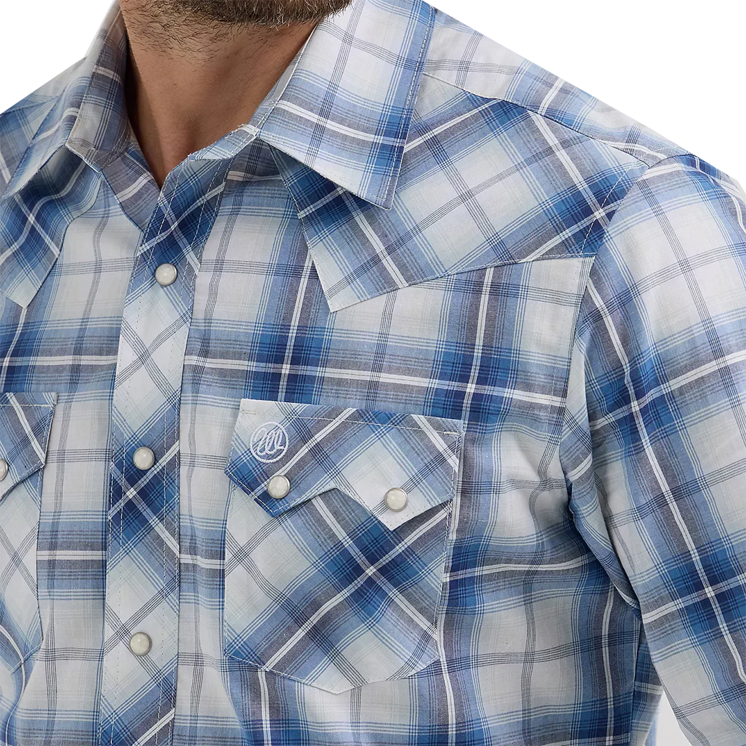 Wrangler Men's Retro Plaid Long Sleeve Snap Shirt