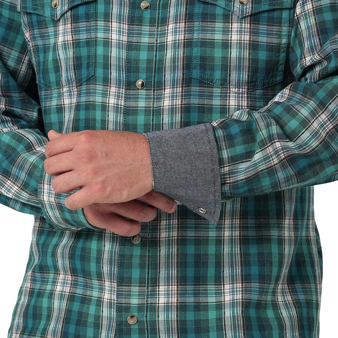 Wrangler Men's Retro Premium Plaid Snap Shirt
