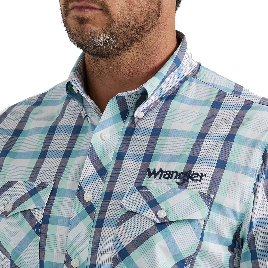 Wrangler Men's Logo Western Button Shirt In Teal Plaid