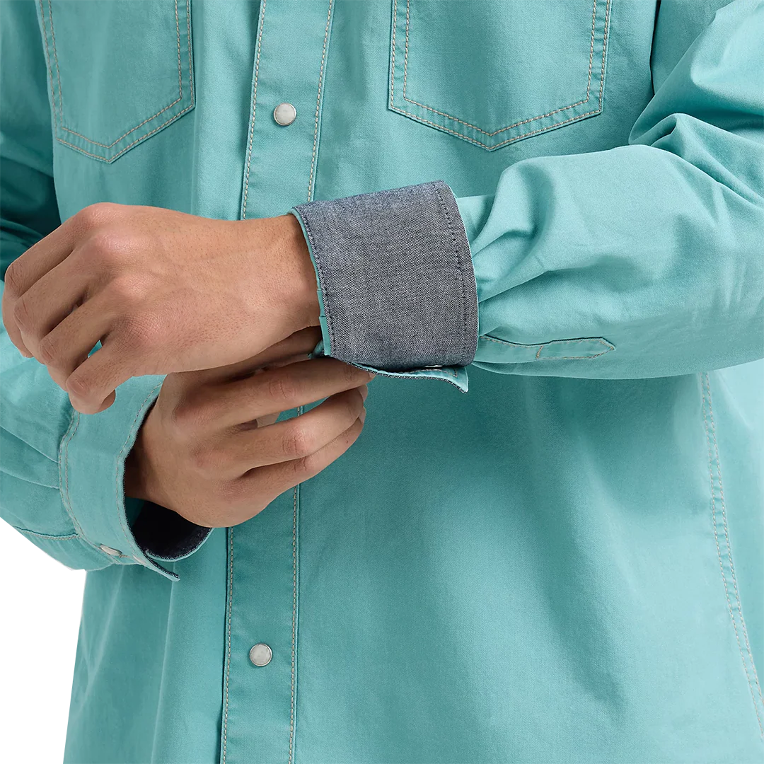 Wrangler Men's Retro Premium Western Long Sleeve Snap Shirt