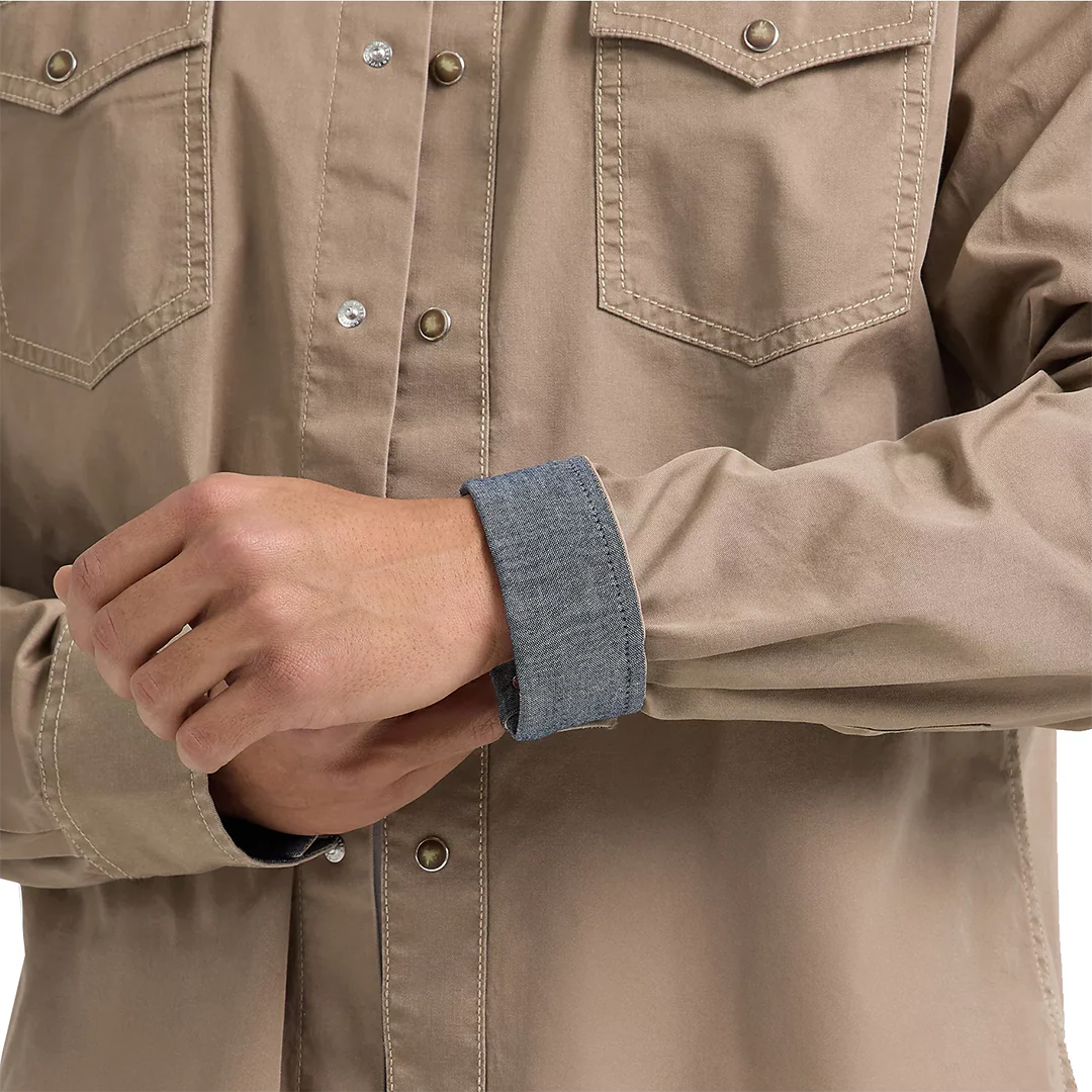 Wrangler Men's Retro Premium Western Long Sleeve Snap Shirt
